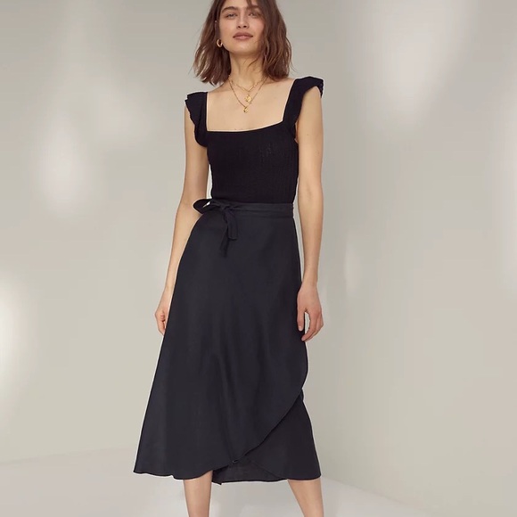 Aritzia Tops - Aritzia Wilfred Haiku Tank